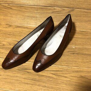 Bruno Magli two color leather pumps, heels 2", 8.5